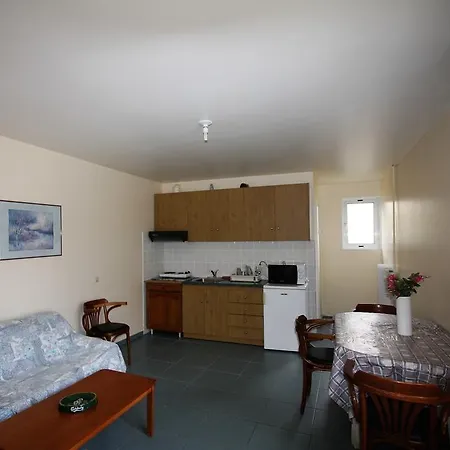 Apartment And Miloi (Argolis)