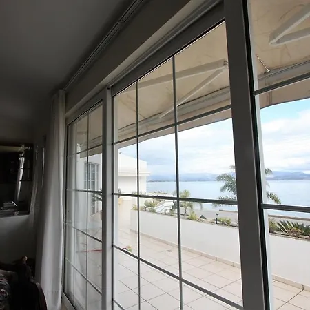 And Апартаменты Милои