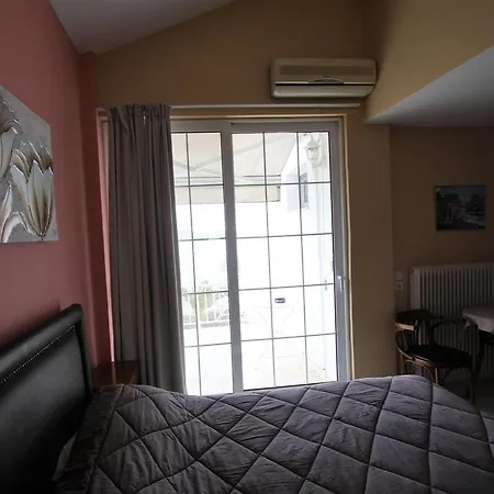 Апартаменты And *