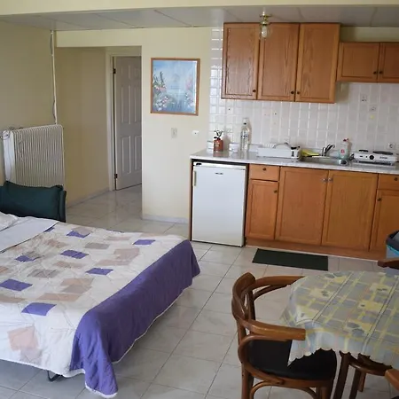 Apartment And Miloi (Argolis)