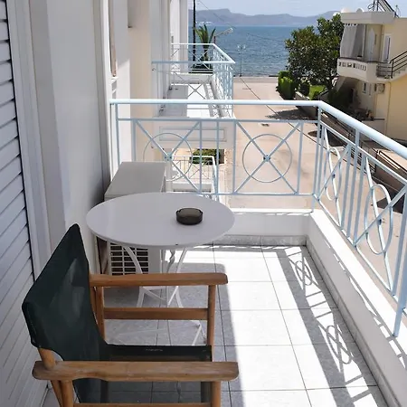 And Апартаменты Милои