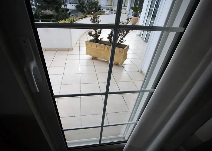 And Lägenhet Míloi